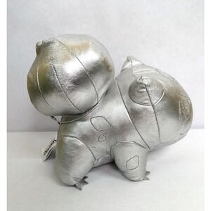 Jazwares Pokemon‎ 25th Anniversary Bulbasaur Silver Select 8" Plush Toy 2021